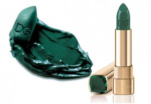 Rihanna con los labios verdes! 